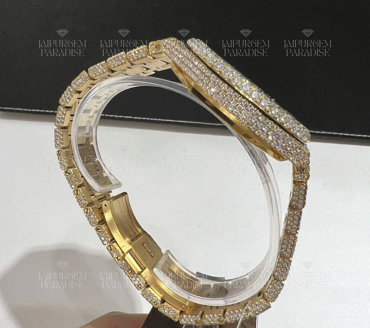 Yellow Gold Hip-Hop Luxury Automatic Movement Handcrafted Moissanite Studded Watch
