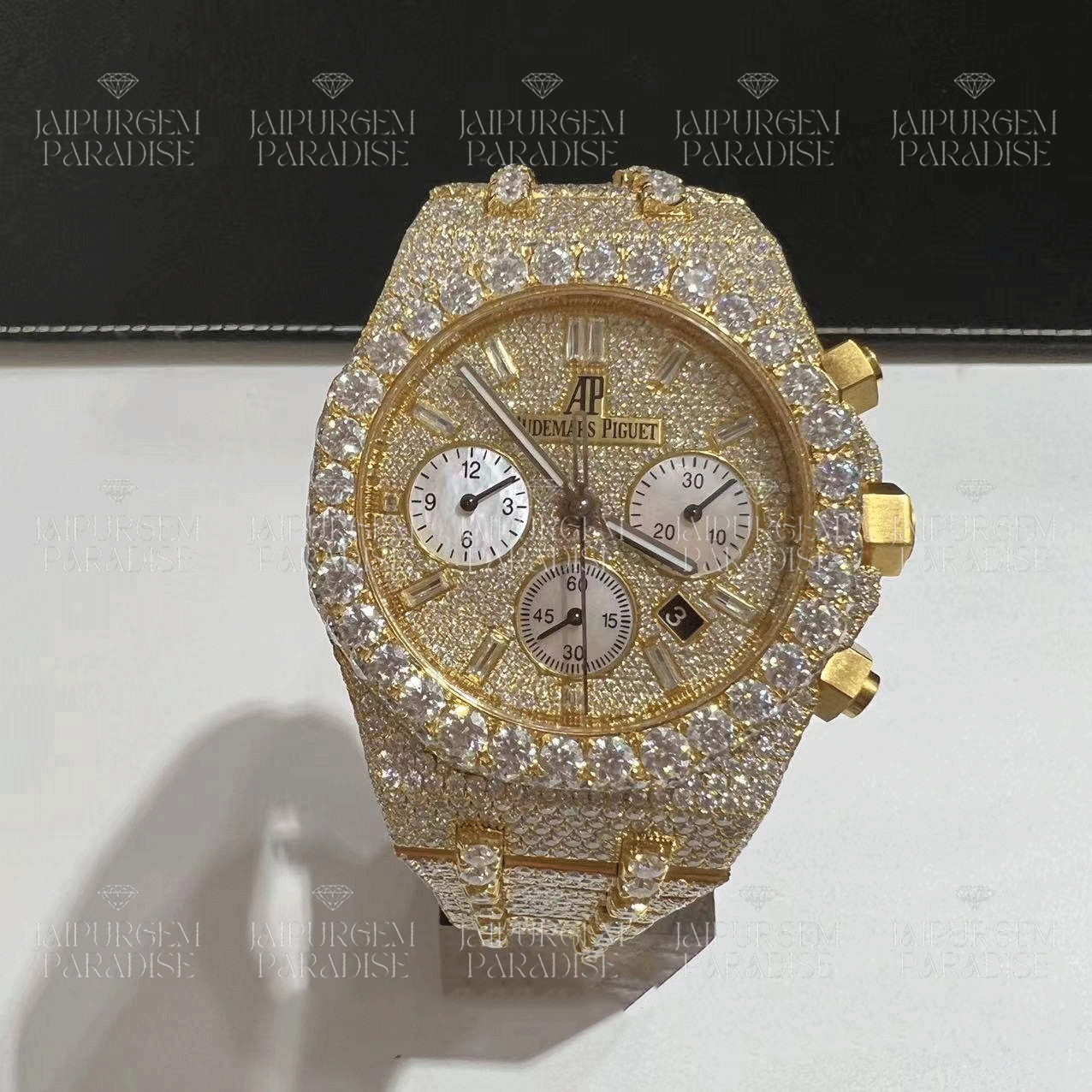 Hip-Hop Luxury Automatic Movement Handcrafted Moissanite Studded Yellow Gold Watch