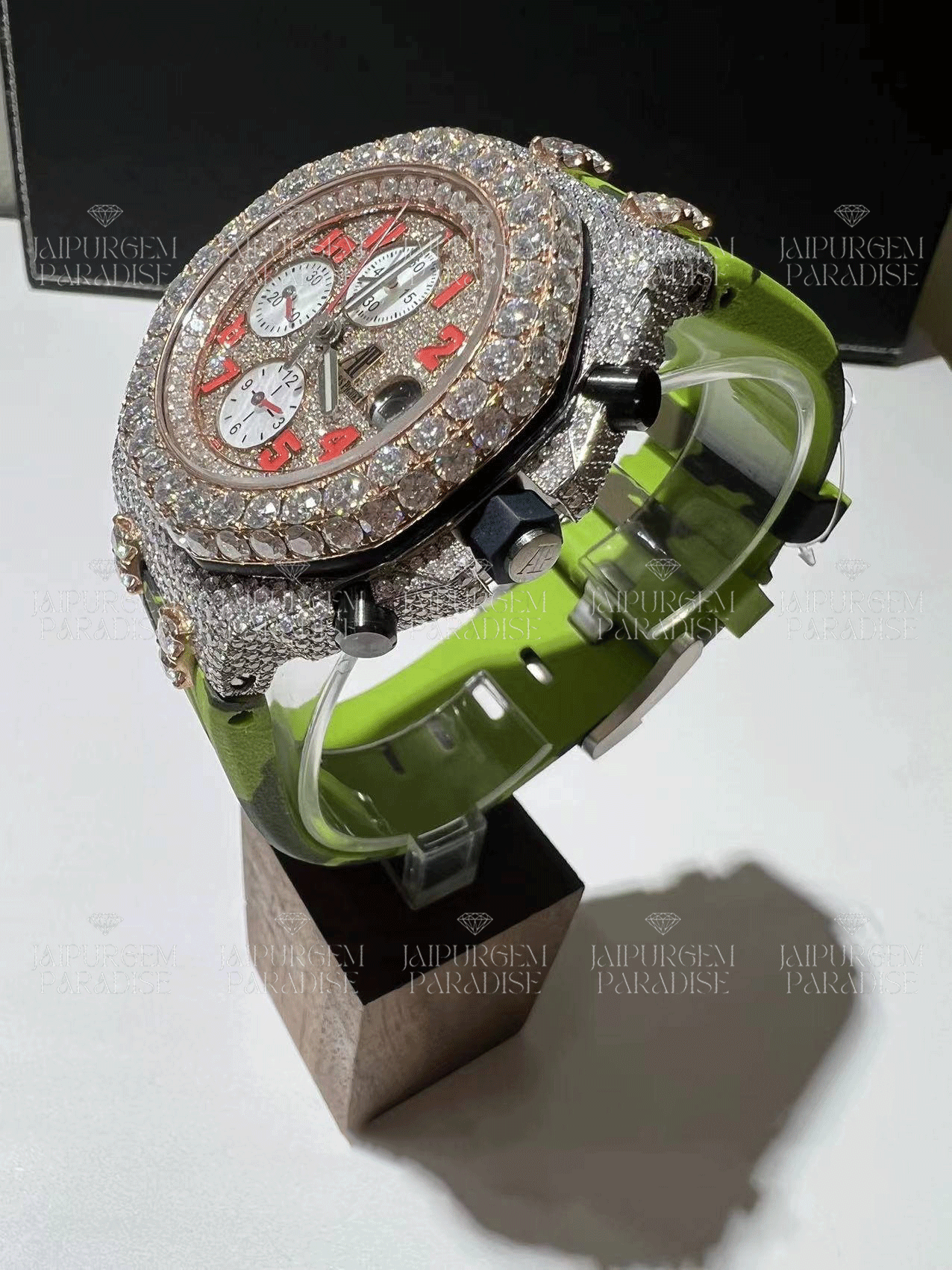 Luxury Custom Silicone Strap Iced Out Automatic Movement Moissanite Watch