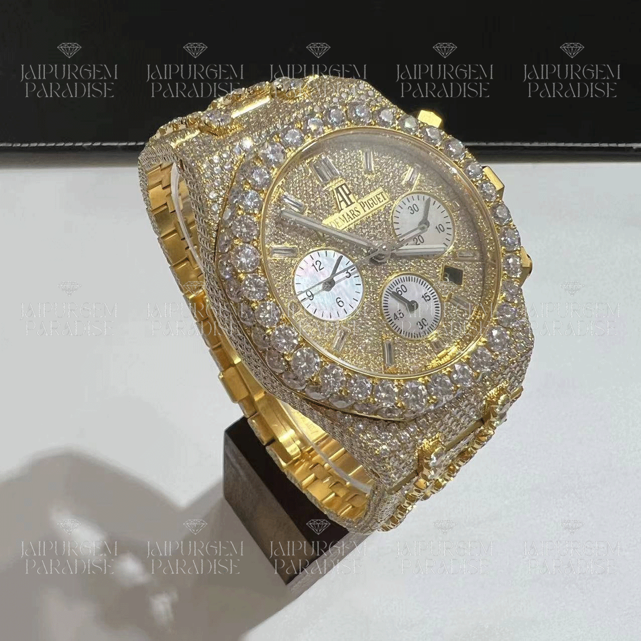 Hip-Hop Luxury Automatic Movement Handcrafted Moissanite Studded Yellow Gold Watch